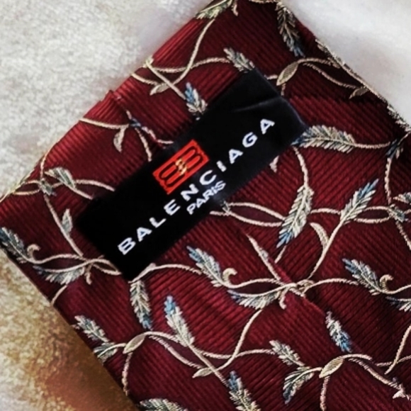 Balenciaga Vtg Flowing Feathered Tie - Picture 2 of 9